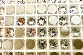 Swarovski 2088 XIRIUS 30ss Flatbacks No-Hotfix Crystal Rhinestones Nail Art 6.3mm Made in Austria