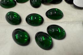Swarovski 18 X13mm Vintage 2190 Flat Back Oval in Medium Emerald Cabochon Cabs Jewelry findings