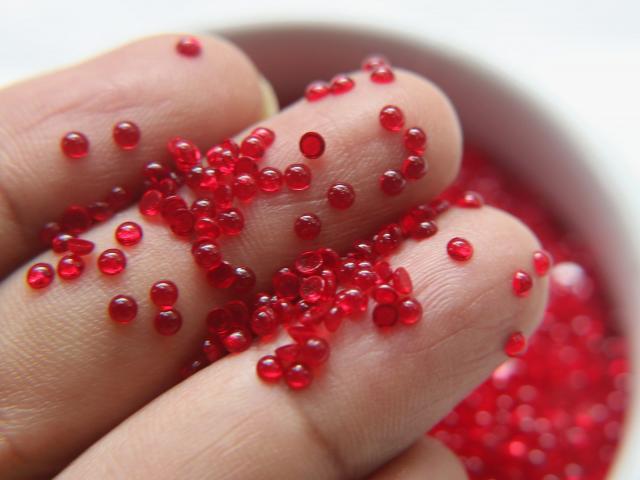 2.5mm Swarovski Vintage Flat Back round Cabochon Cabs in Light Siam unfoiled Made in Austria 36/72/288/720  Pieces