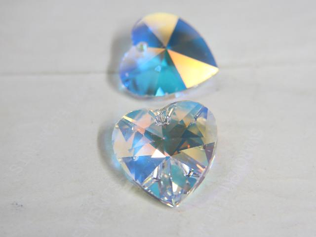 28 MM Swarovski Crystal Heart Pendant Beads 6202 Crystal drops in Crystal AB /Violet AB vintage findings, jewelry making