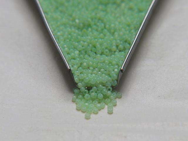 13/0 Charlotte True Cut Beads Chrysolite Opal 5/10/20/50/250/500 Grams Premium Seed beads, native supply